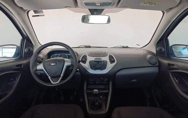 imagem-https://www.socarrao.com.br/sc-vehicle-images-prod/3596681/1789759901128-ec61fb25f6054871ba1ef796bdf82e44_1779113790718.jpg