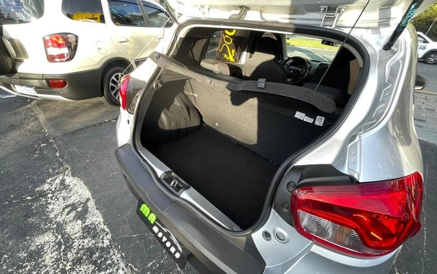 imagem-https://www.socarrao.com.br/sc-vehicle-images-prod/3596700/1789501626415-8409503_1_B_fd8615dd84.jpeg