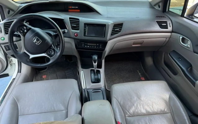 imagem-https://www.socarrao.com.br/sc-vehicle-images-prod/3596706/1789561363537-90e155dc-5cd3-4e22-82ee-ff98af88dd2b.webp