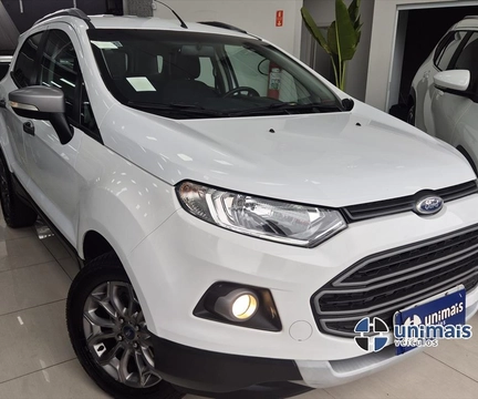 Ford EcoSport 2014 Branco — foto 1 de 3