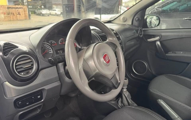 imagem-https://www.socarrao.com.br/sc-vehicle-images-prod/3596966/1788380338958-376f702f-84c0-49f5-a972-7ca18591cc46.jpg