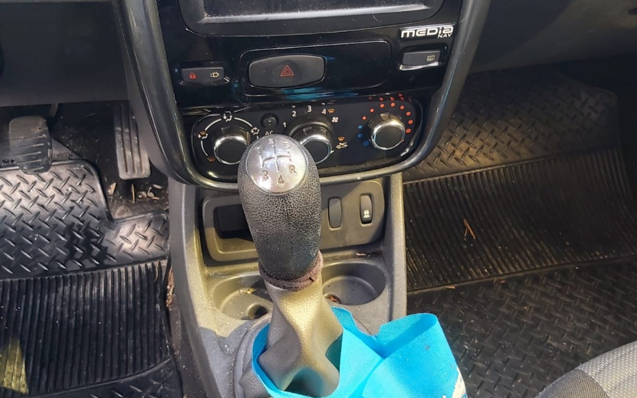 imagem-https://www.socarrao.com.br/sc-vehicle-images-prod/3596999/1788380386423-V2hhdHNBcHAgSW1hZ2UgMjAyNi0wOS0wMiBhdCAxNi4xNS41MSAoMikuanBlZw.jpeg