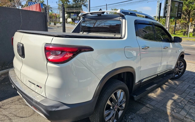 imagem-https://www.socarrao.com.br/sc-vehicle-images-prod/3597062/1788380584386-V2hhdHNBcHAgSW1hZ2UgMjAyNi0wOC0zMSBhdCAxNy41NS4yMy5qcGVn.jpeg