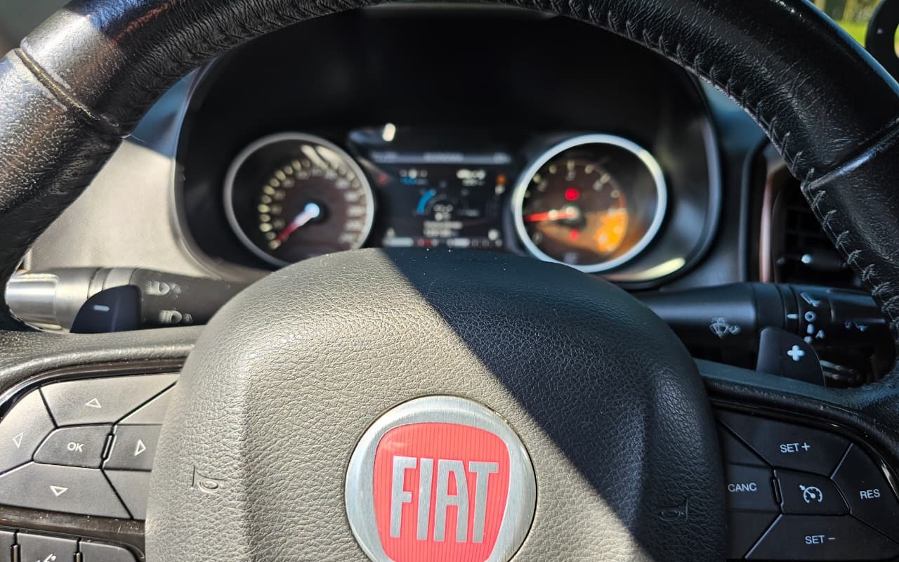 imagem-https://www.socarrao.com.br/sc-vehicle-images-prod/3597062/1788380584874-V2hhdHNBcHAgSW1hZ2UgMjAyNi0wOC0zMSBhdCAxNy41NS4yMyAoMikuanBlZw.jpeg