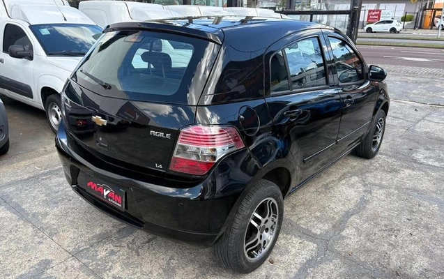 imagem-https://www.socarrao.com.br/sc-vehicle-images-prod/3597117/1788380790653-8265429_10_B_92e9f517a3.jpeg