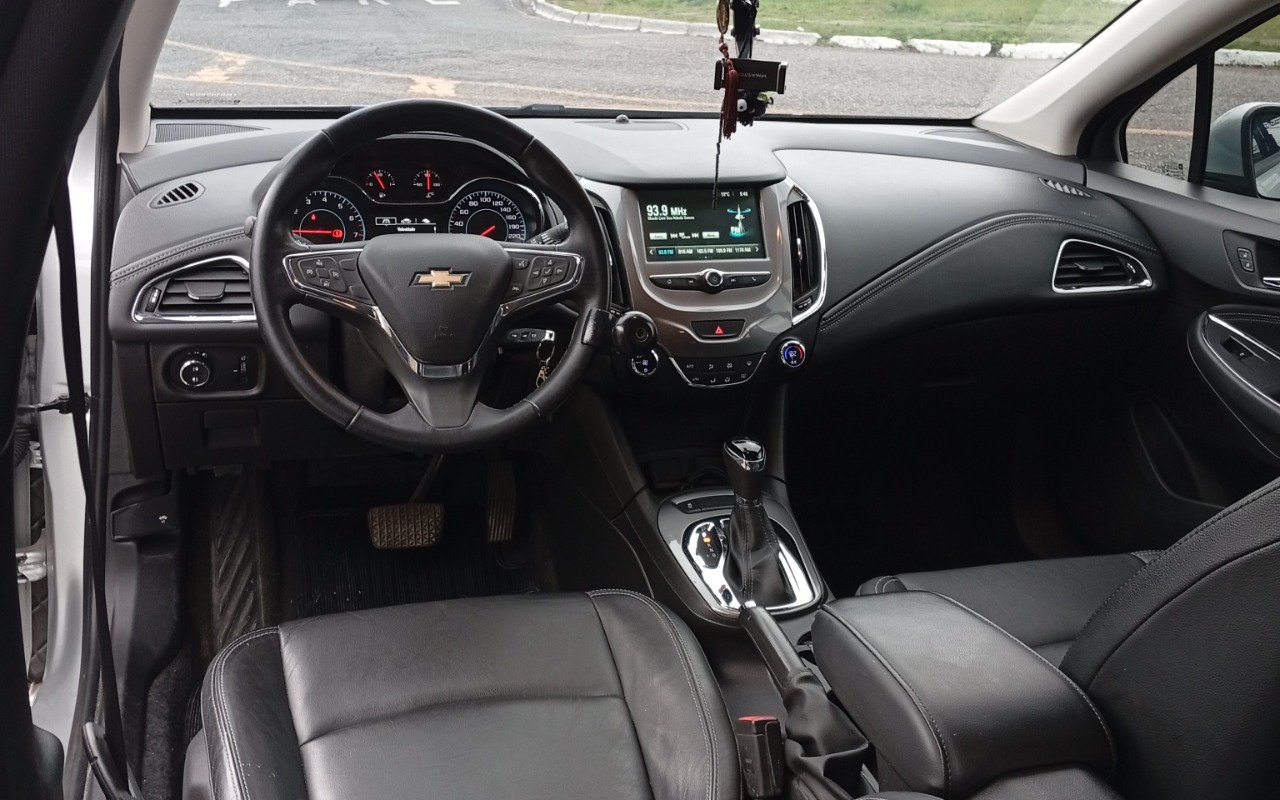 imagem-https://www.socarrao.com.br/sc-vehicle-images-prod/3597118/1788380824136-Q1JVWkUgTFQgMS40IFRVUkJPIDIwMTcgMTAuanBn.jpg