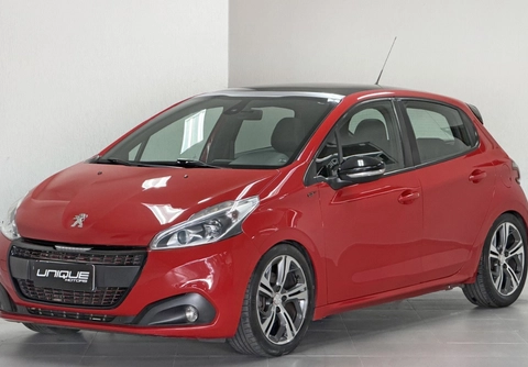 Peugeot 208 2017 Vermelho — foto 1 de 3