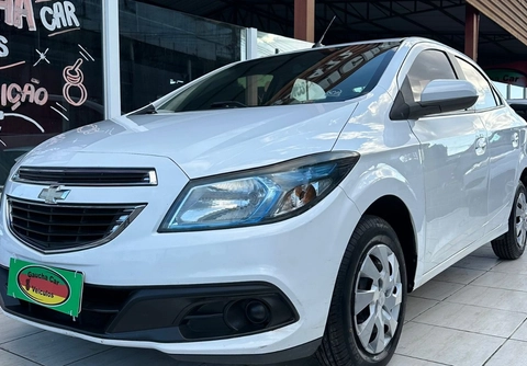 Chevrolet Prisma 2015 Branco — foto 1 de 3