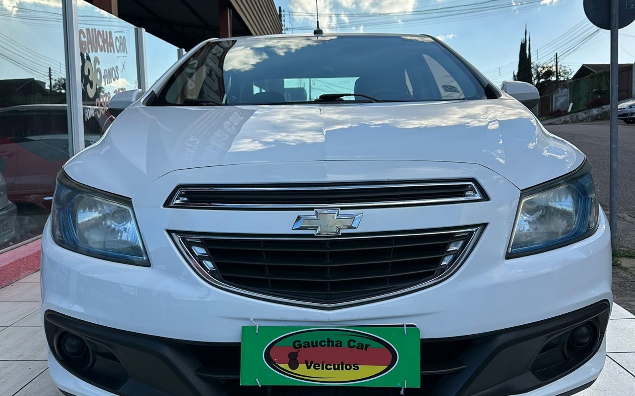 imagem-https://www.socarrao.com.br/sc-vehicle-images-prod/3597250/1788382743845-MWYzNDM5NzItZDZjNC00YjY5LTlhMDQtOWNjOWIwNTI0OTRiLmpwZw.jpg