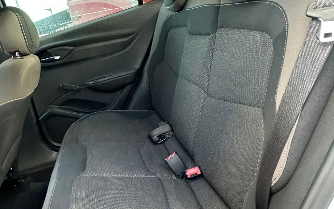 imagem-https://www.socarrao.com.br/sc-vehicle-images-prod/3597250/1788382744137-ZjFhNjk0YjQtNDU3YS00NTg5LTgzODktOWU4ZWNjN2RhNWJhLmpwZw.jpg