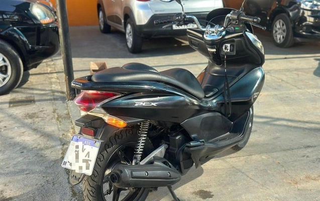 imagem-https://www.socarrao.com.br/sc-vehicle-images-prod/35974/1787747862337-7091245_0_B_431326eac9.jpeg