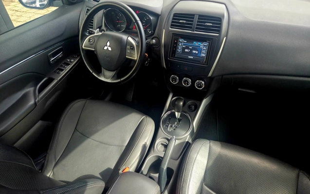 imagem-https://www.socarrao.com.br/sc-vehicle-images-prod/3597861/1788382105464-2f0ed5f9-2532-4297-8d2d-a0643d122b6a.jpg