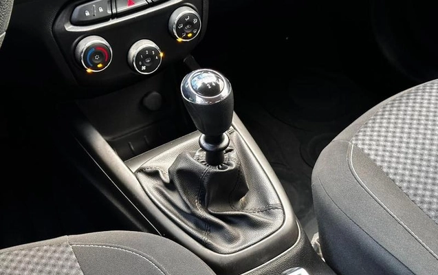 imagem-https://www.socarrao.com.br/sc-vehicle-images-prod/3597915/1788552028355-8443743_5_B_86f3a6d6d6.jpeg