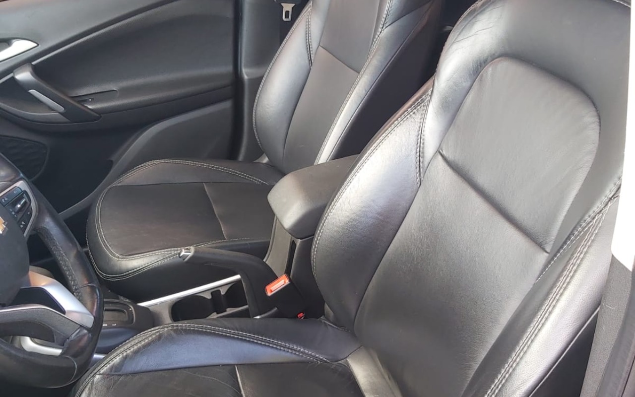 imagem-https://www.socarrao.com.br/sc-vehicle-images-prod/3597927/1788382486593-V2hhdHNBcHAgSW1hZ2UgMjAyNi0wOS0wMiBhdCAxNy40Ni4wMCAoMikuanBlZw.jpeg