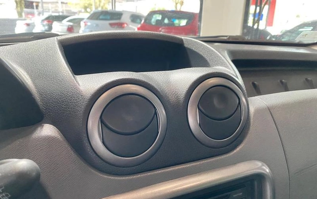 imagem-https://www.socarrao.com.br/sc-vehicle-images-prod/3598101/1788382698343-8317387_15_B_bdcbf2be18.jpeg