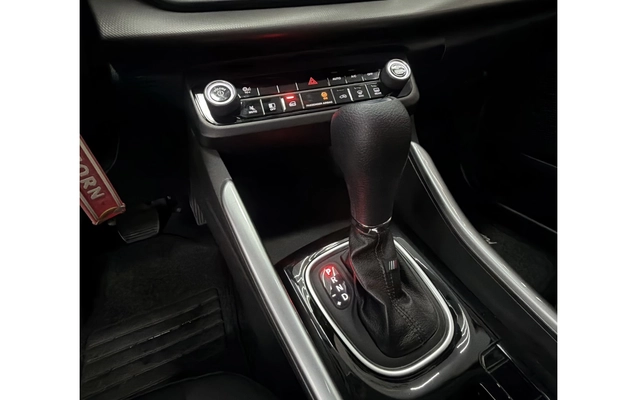 imagem-https://www.socarrao.com.br/sc-vehicle-images-prod/3598220/1788383133051-1_021015.jpg