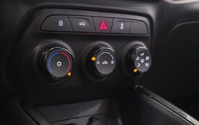 imagem-https://www.socarrao.com.br/sc-vehicle-images-prod/3598242/1788383462606-1_040032.jpg