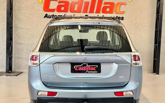 imagem-https://www.socarrao.com.br/sc-vehicle-images-prod/3598533/1789499800451-8253456_11_B_7a6b68a88b.jpeg