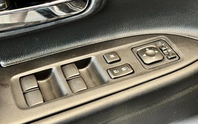 imagem-https://www.socarrao.com.br/sc-vehicle-images-prod/3598533/1789499800465-8253456_17_B_711981e390.jpeg