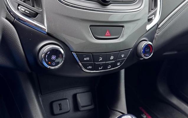 imagem-https://www.socarrao.com.br/sc-vehicle-images-prod/3598614/1789073230675-8431561_11_B_56b0edaf6a.jpeg