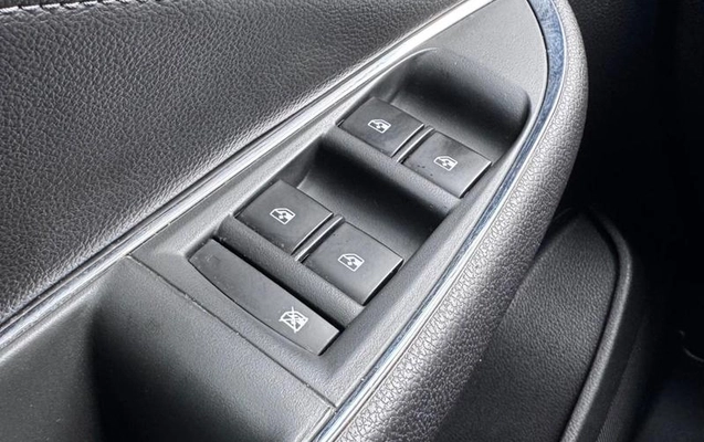 imagem-https://www.socarrao.com.br/sc-vehicle-images-prod/3598614/1789073230678-8431561_13_B_e49b2a509e.jpeg