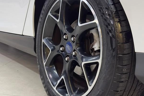 imagem-https://www.socarrao.com.br/sc-vehicle-images-prod/3598908/1789160787446-8443509_10_B_6217741bc8.jpeg