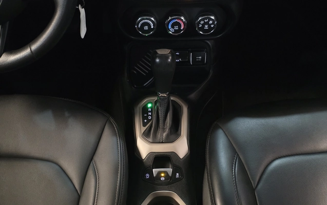 imagem-https://www.socarrao.com.br/sc-vehicle-images-prod/3598948/1788385501395-1_054119.jpg