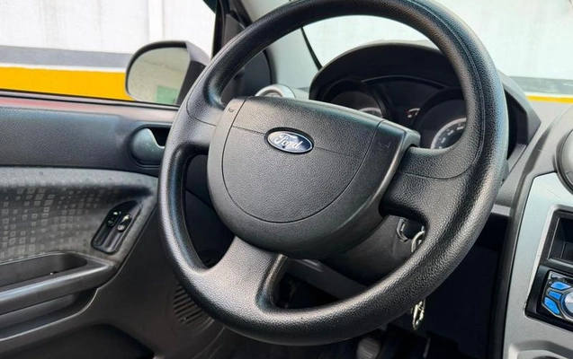 imagem-https://www.socarrao.com.br/sc-vehicle-images-prod/3598975/1788385742855-8444825_2_B_66ff5f3c72.jpeg