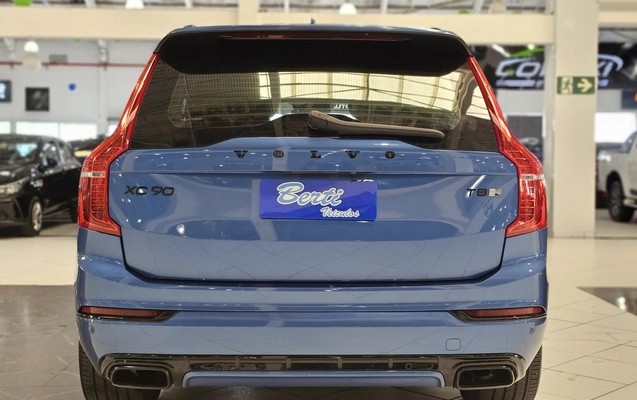 imagem-https://www.socarrao.com.br/sc-vehicle-images-prod/3598976/1788385758230-1_060252.jpg