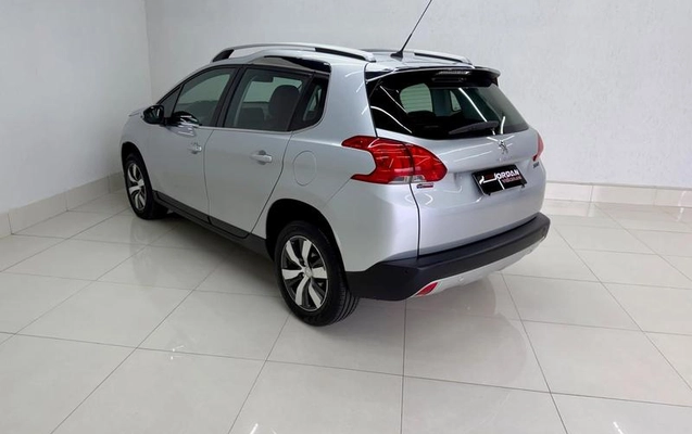 imagem-https://www.socarrao.com.br/sc-vehicle-images-prod/3599110/1788387715541-8445160_8_B_ba60611f52.jpeg