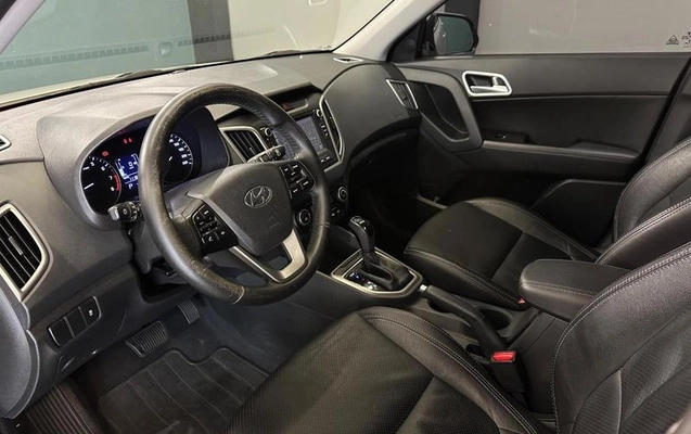 imagem-https://www.socarrao.com.br/sc-vehicle-images-prod/3600031/1789662730508-8400703_12_B_d138b7e4a9.jpeg