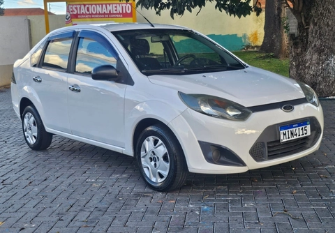 Ford Fiesta Sedan 1.0 8V Flex 4p 2012 Branco — foto 1 de 3