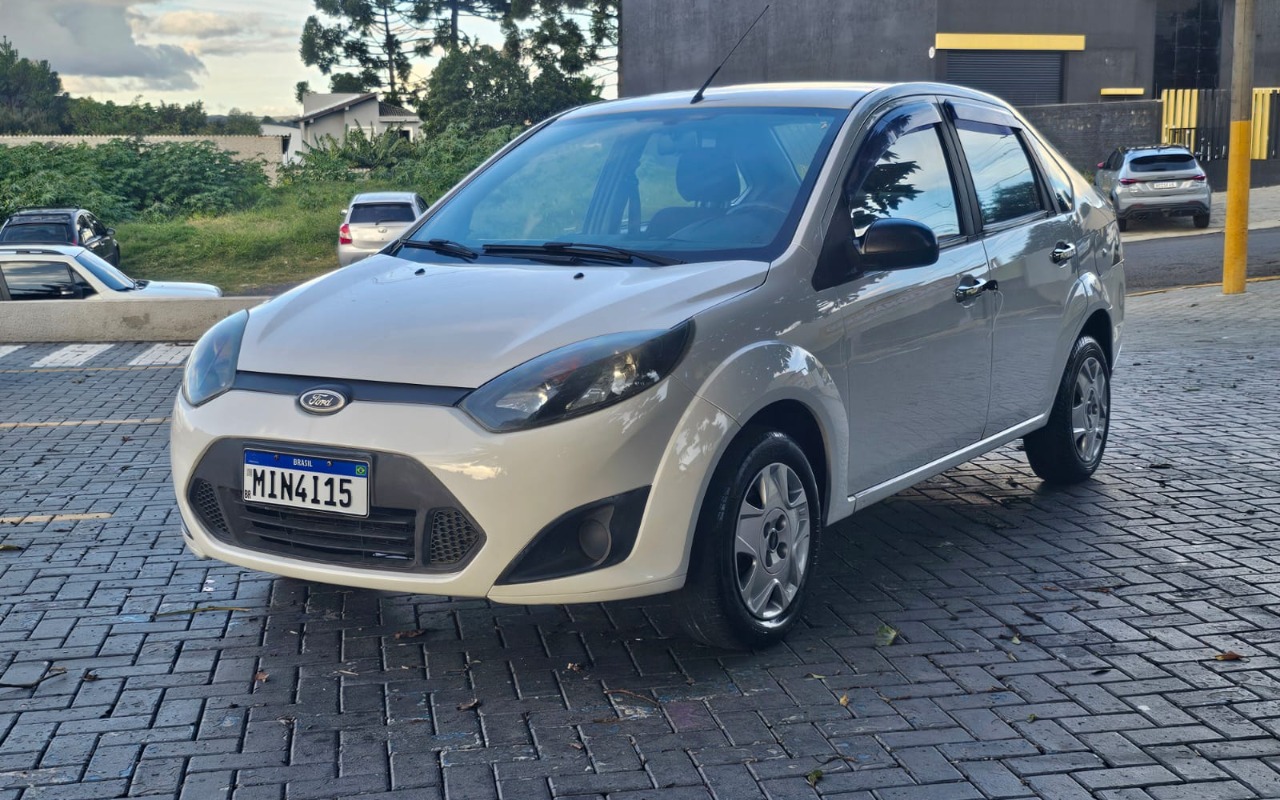 imagem-https://www.socarrao.com.br/sc-vehicle-images-prod/3600667/1788391622358-V2hhdHNBcHAgSW1hZ2UgMjAyNi0wOS0wMiBhdCAyMC4xOS41OCAoMSkuanBlZw.jpeg
