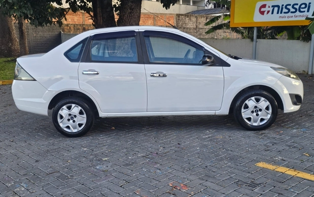 imagem-https://www.socarrao.com.br/sc-vehicle-images-prod/3600667/1788391622665-V2hhdHNBcHAgSW1hZ2UgMjAyNi0wOS0wMiBhdCAyMC4yMC4wMC5qcGVn.jpeg