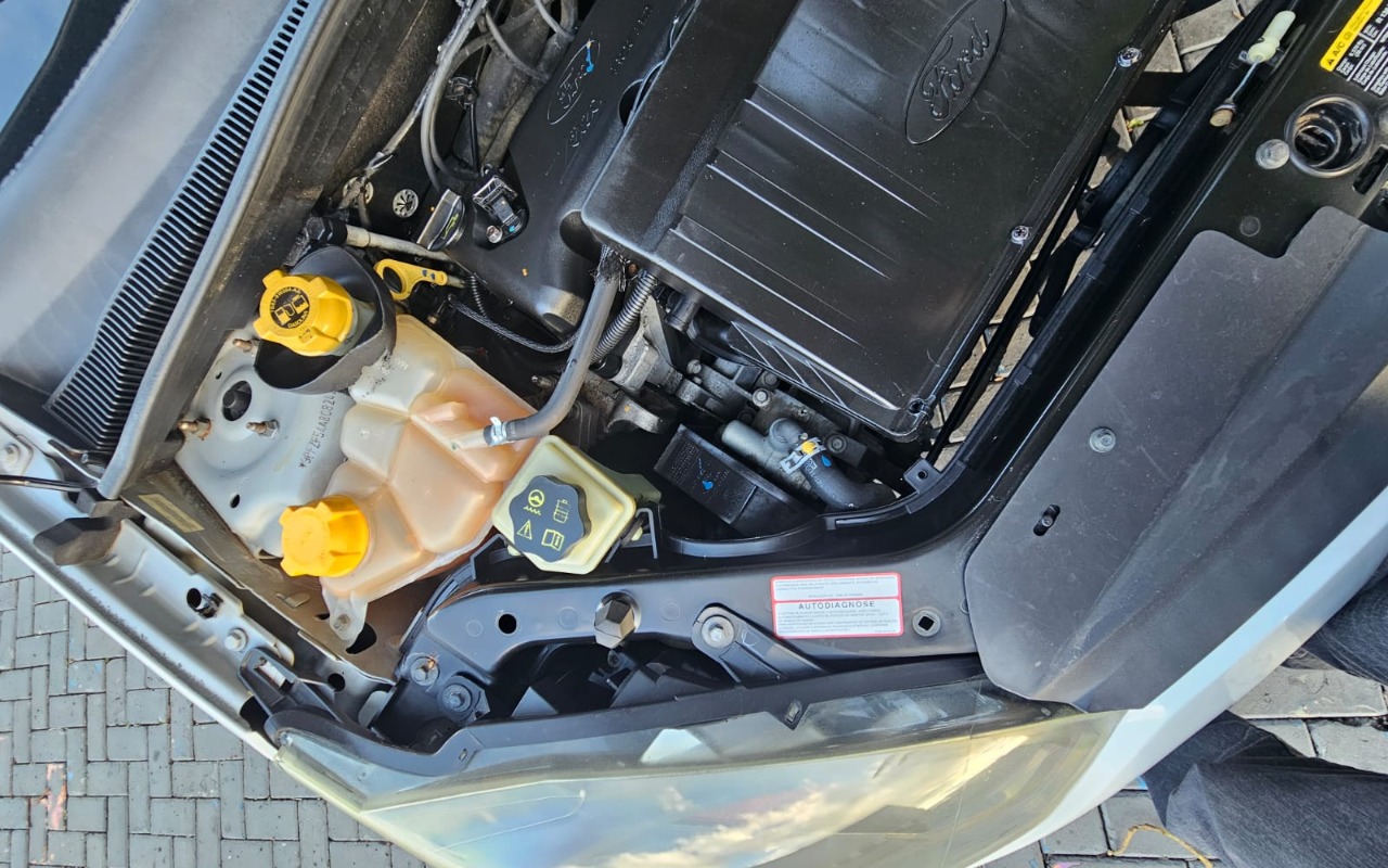 imagem-https://www.socarrao.com.br/sc-vehicle-images-prod/3600667/1788391623613-V2hhdHNBcHAgSW1hZ2UgMjAyNi0wOS0wMiBhdCAyMC4yMC4wMiAoMikuanBlZw.jpeg