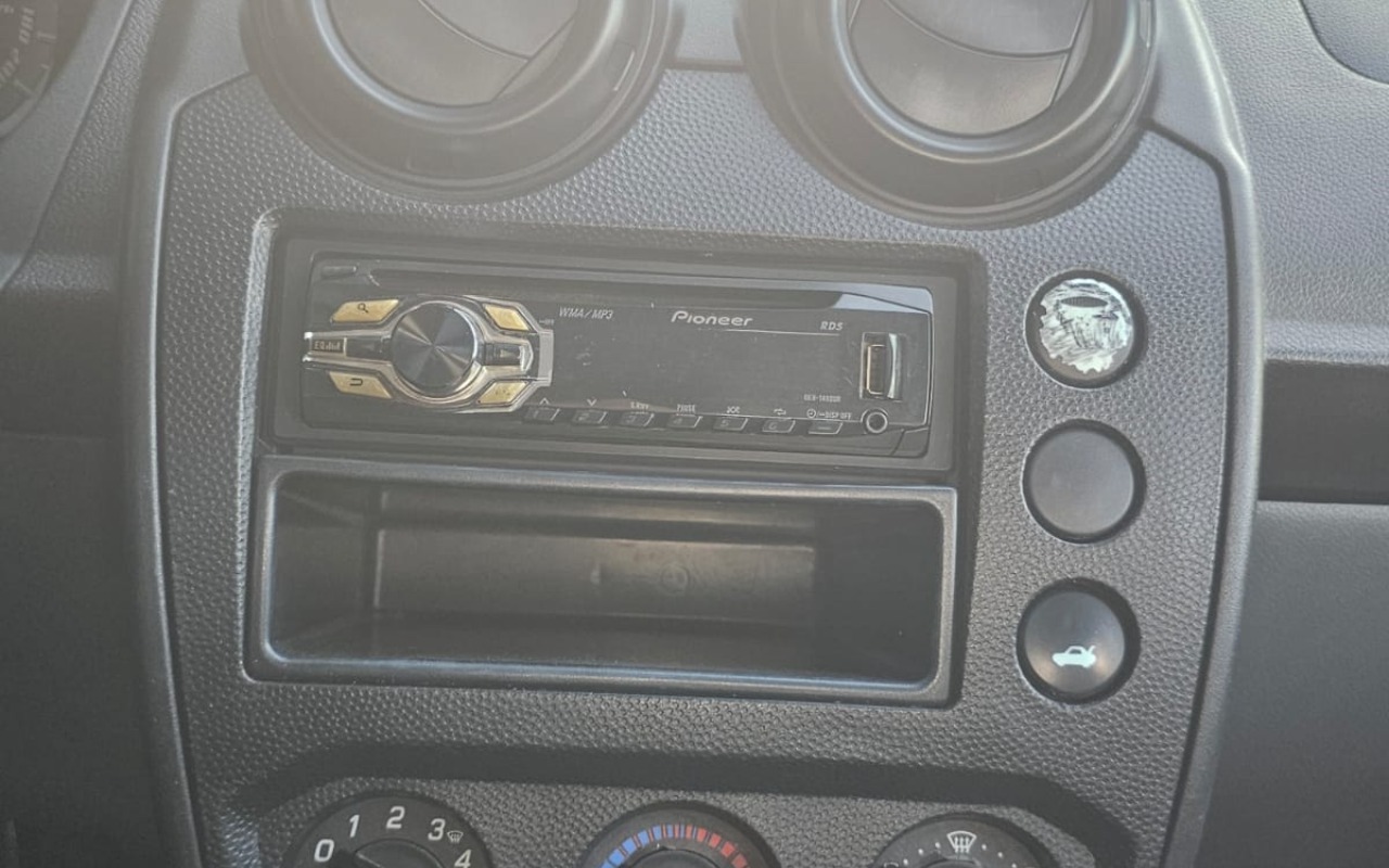 imagem-https://www.socarrao.com.br/sc-vehicle-images-prod/3600667/1788391623955-V2hhdHNBcHAgSW1hZ2UgMjAyNi0wOS0wMiBhdCAyMC4yMC4wNS5qcGVn.jpeg