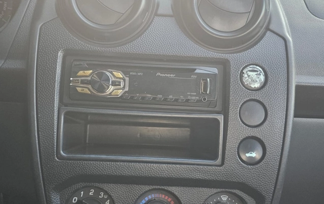 imagem-https://www.socarrao.com.br/sc-vehicle-images-prod/3600667/1788391623955-V2hhdHNBcHAgSW1hZ2UgMjAyNi0wOS0wMiBhdCAyMC4yMC4wNS5qcGVn.jpeg