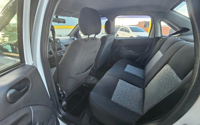 imagem-https://www.socarrao.com.br/sc-vehicle-images-prod/3600667/1788391624612-V2hhdHNBcHAgSW1hZ2UgMjAyNi0wOS0wMiBhdCAyMC4yMC4wMiAoMSkuanBlZw.jpeg