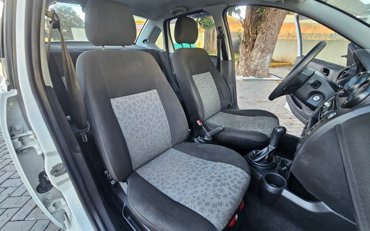 imagem-https://www.socarrao.com.br/sc-vehicle-images-prod/3600667/1788391624872-V2hhdHNBcHAgSW1hZ2UgMjAyNi0wOS0wMiBhdCAyMC4yMC4wNC5qcGVn.jpeg