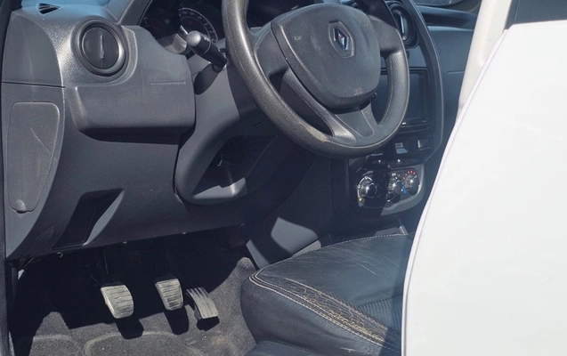 imagem-https://www.socarrao.com.br/sc-vehicle-images-prod/3600988/1788392764632-V2hhdHNBcHAgSW1hZ2UgMjAyNi0wOS0wMiBhdCAyMC4zOS4wMC5qcGVn.jpeg
