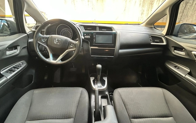 imagem-https://www.socarrao.com.br/sc-vehicle-images-prod/3600992/1788394514356-V2hhdHNBcHAgSW1hZ2UgMjAyNi0wOS0wMiBhdCAxNC4wNS4zMS5qcGVn.jpeg