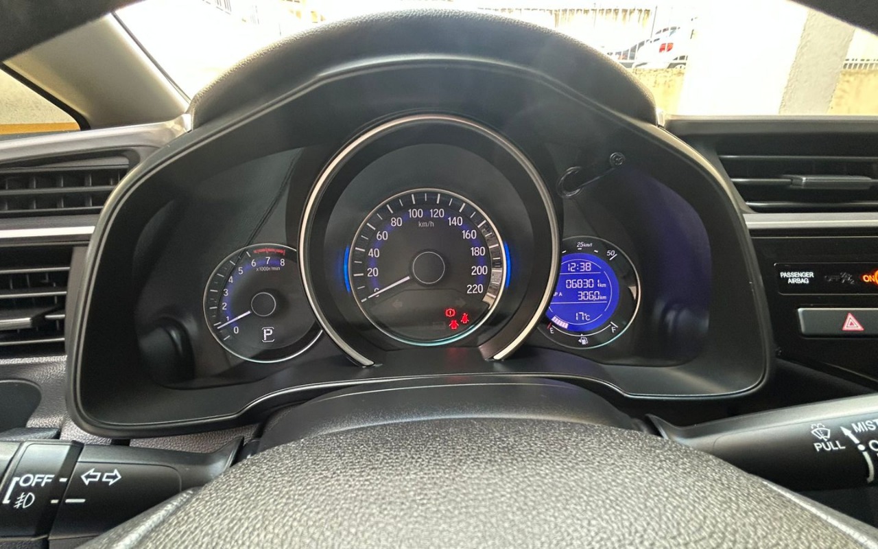 imagem-https://www.socarrao.com.br/sc-vehicle-images-prod/3600992/1788394515117-V2hhdHNBcHAgSW1hZ2UgMjAyNi0wOS0wMiBhdCAxNC4wNS4xMy5qcGVn.jpeg
