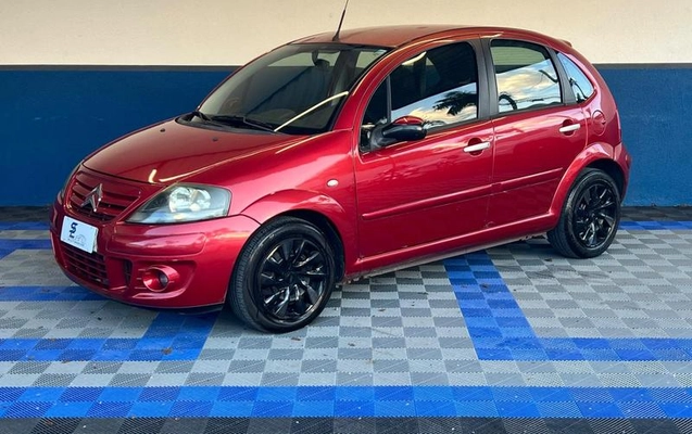 imagem-https://www.socarrao.com.br/sc-vehicle-images-prod/3601947/1789657483575-8436872_1_B_d5765ae924.jpeg