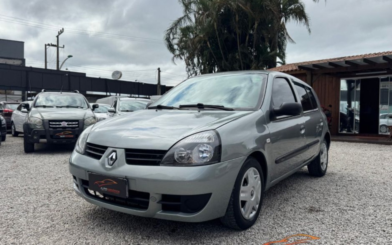 Renault Clio 2009 Cinza — foto 1 de 3