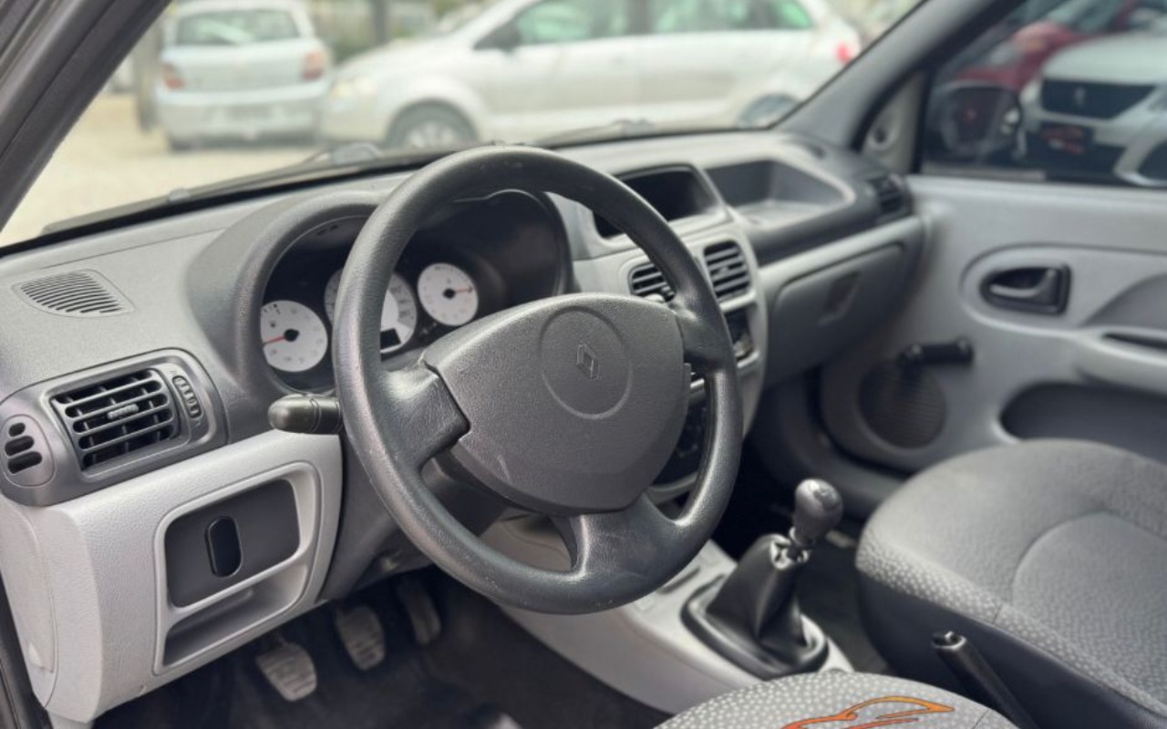 imagem-https://www.socarrao.com.br/sc-vehicle-images-prod/3602175/1788396840659-OS5qcGVn.jpeg