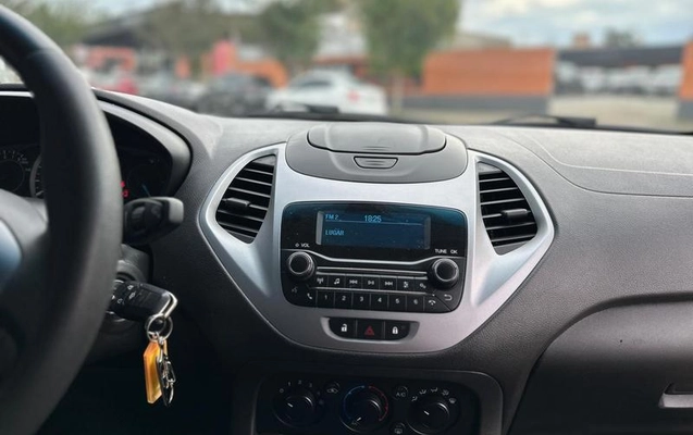 imagem-https://www.socarrao.com.br/sc-vehicle-images-prod/36023/1785329200316-6450600_13_B_51d7316a4c.jpeg