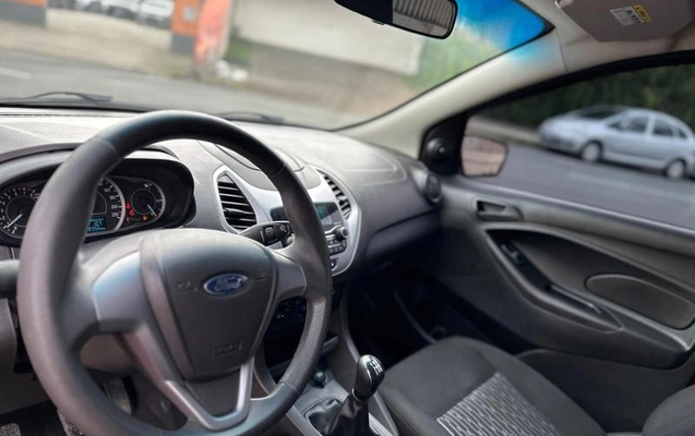 imagem-https://www.socarrao.com.br/sc-vehicle-images-prod/36023/1785329200318-6450600_15_B_30aa98dec4.jpeg