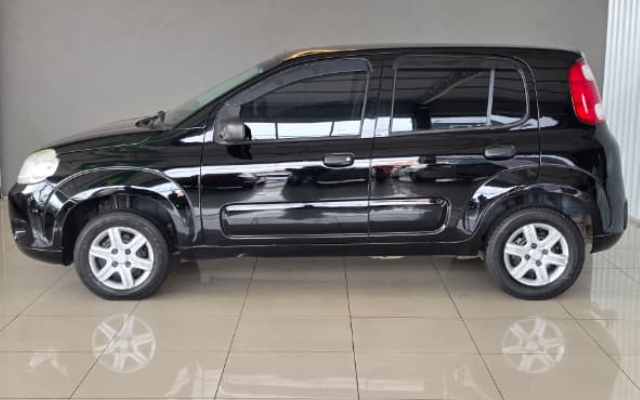 imagem-https://www.socarrao.com.br/sc-vehicle-images-prod/3602304/1788397103385-V2hhdHNBcHAgSW1hZ2UgMjAyNi0wOC0yNSBhdCAxNC41NC4wMCAoMSkuanBlZw.jpeg