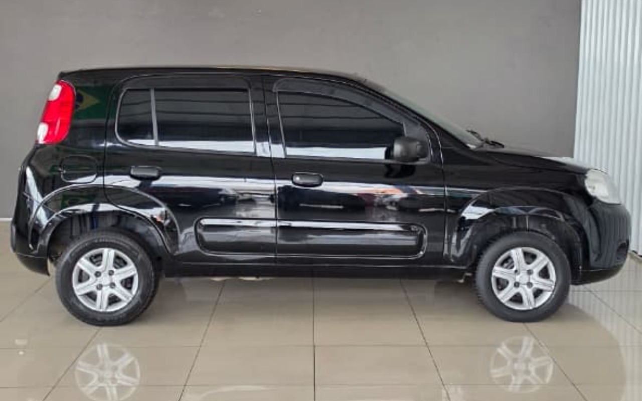 imagem-https://www.socarrao.com.br/sc-vehicle-images-prod/3602304/1788397103467-V2hhdHNBcHAgSW1hZ2UgMjAyNi0wOC0yNSBhdCAxNC41NC4wMS5qcGVn.jpeg