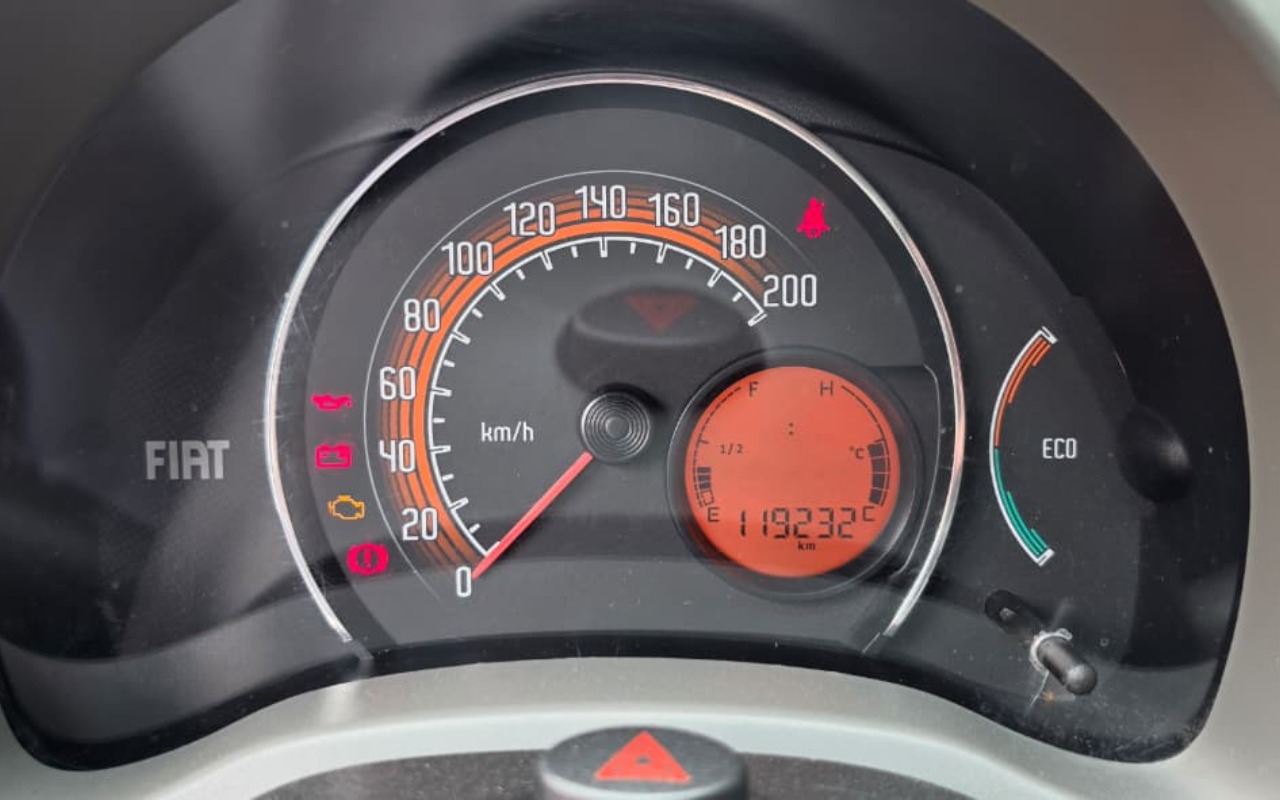 imagem-https://www.socarrao.com.br/sc-vehicle-images-prod/3602304/1788397103645-V2hhdHNBcHAgSW1hZ2UgMjAyNi0wOC0yNSBhdCAxNC41NC4wMyAoMSkuanBlZw.jpeg